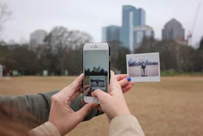 Facebook lanza función de IA para compartir fotos de manera sencilla