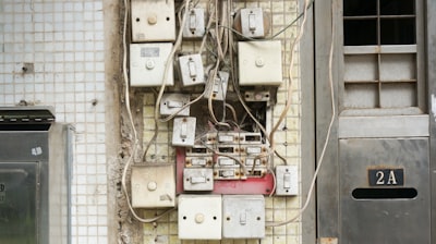 ¿Puede el software de gestión de trabajo ahorrar costos y tiempo para contratistas eléctricos?
