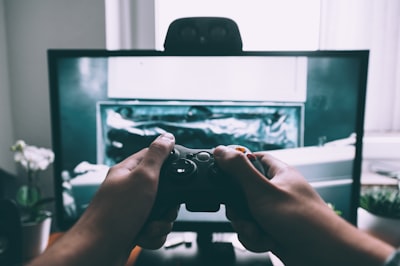 Millones de horas de juego para desarrollar intuición artificial