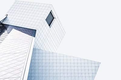 IPatch: A architecture for robust time series forecasting
