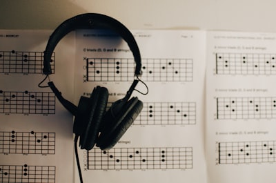 Compensación justa para creadores en música generativa