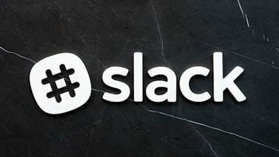Slack presenta nueva app de foro comunitario.