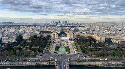 Experto confirma software personalizado para empresas de importación francesas en 2024