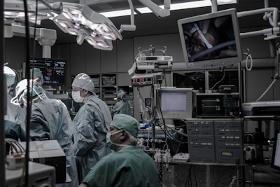 Adaptación de modelos fundacionales para endoscopia monolocular