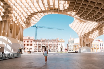 Top 20 empresas para contratar trabajadores digitales de IA en Sevilla