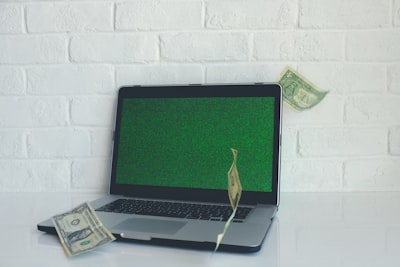 Formas rápidas para ganar dinero en línea para desarrolladores y profesionales de tecnología
