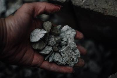 Transforma tu minería en Inteligencia con el primer bloqueo de cadena de pensamiento del mundo