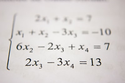Algoritmos de extragradiente no ergódicos para desigualdades variacionales