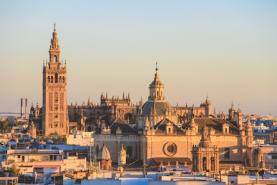 Encuentra desarrollo de bots de voz en Sevilla