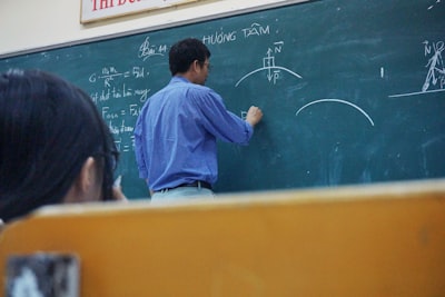 Esta docente de física destaca la importancia de trabajar en equipo