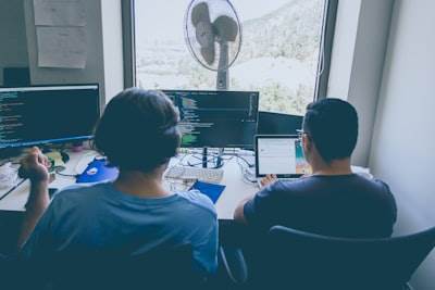 Beneficios de elegir un socio de servicios de programación oficial