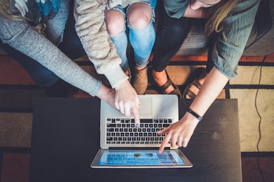 Elige al mejor socio para tu portal estudiantil con notas