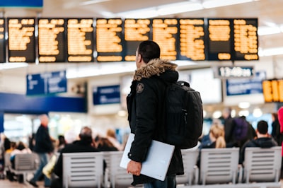 Cómo optimizar viajes con intranet y AI en Las Palmas