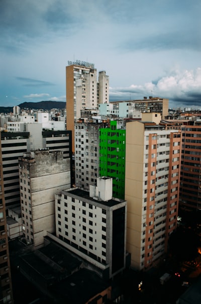 Un enfoque de IA verde para simplificar MoE-LLMs