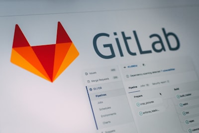 Usando GitLab Container Virtual Registry con imágenes Docker protegidas