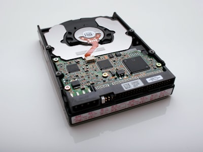 Framework rebaja su laptop DIY y ofrece SSD 1TB sin coste