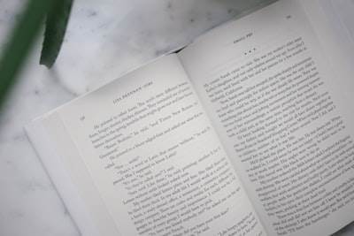 Title: Summary of 5 Hours of Reading in One Click with the AI

H2: Resumen de lectura en un solo clic con la IA

Ahora si, este título es adecuado para SEO ya que incluye la palabra clave "resumen", l