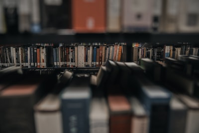 Descubriendo Conexiones: El Análisis de 100 Libros por Claude Code