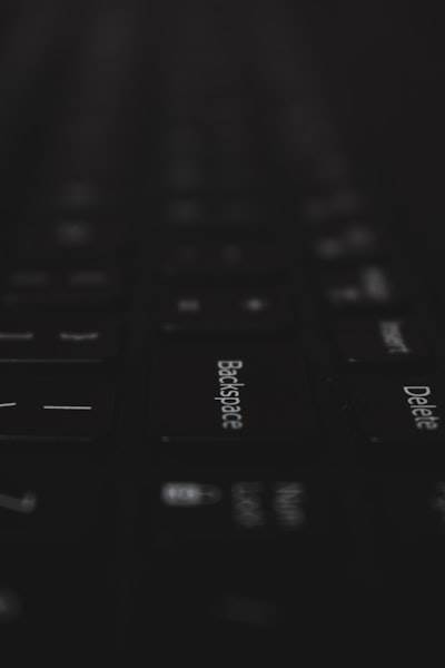 Construyendo un Editor de Código con IA: Integración Estructurada de LLM