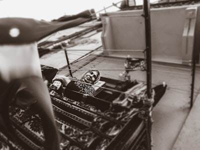 Maquinaria Pesada y Inteligencia Artificial: ¿Cómo Establecen una Nueva Era en las Industrias Tradicionales?