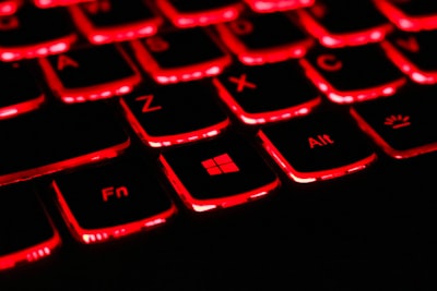 Ley bipartidista para combatir anuncios fraudulentos en plataformas en línea