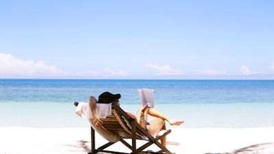 Directorio completo de los 100 expertos en intranet con vacaciones