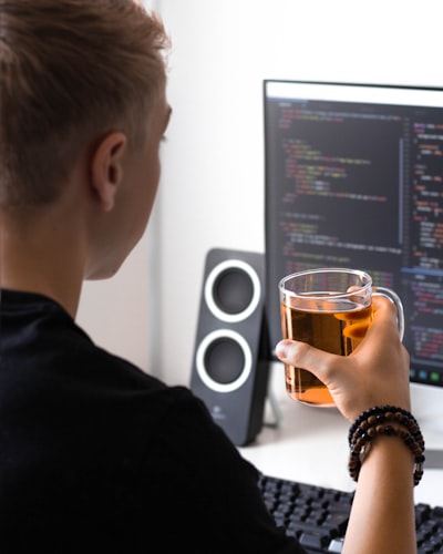 Ser desarrollador de software en 2026: motivos por los que apesta
