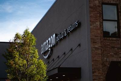 Amazon recomienda el uso de Kiro en lugar de herramientas de codificación de IA rivales