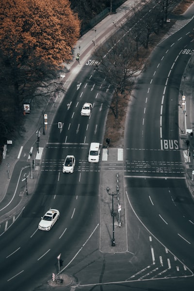 ¿La Inteligencia Artificial mejora la optimización de rutas y la toma de decisiones?