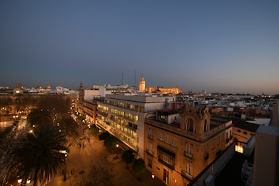 Top 5 Servicios de Creación de Videos Instructivos de IA en Sevilla