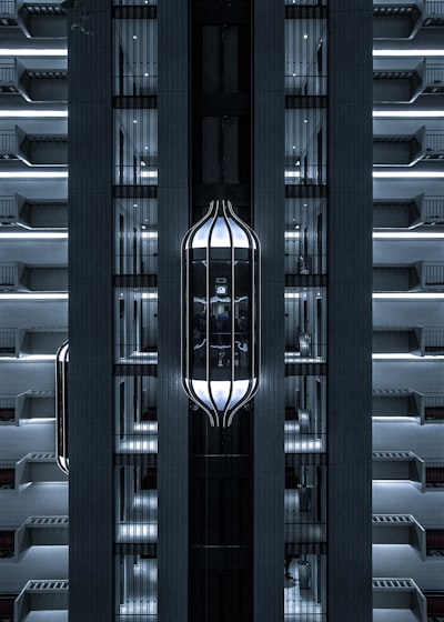 Agentes de IA vs. COBOL: Transformando mainframes heredados a gran escala