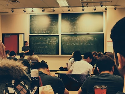 Una lección sobre reproducibilidad: hackatón estudiantil de reconstrucción de resonancia magnética