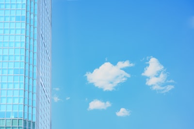 Implementación de servicios de consultoría en la nube.