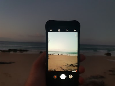 Construyendo BeachSeeker: De "Solo por Diversión" a Aplicación Full-Stack de Descubrimiento de Playas