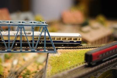 Logging Strategy using Rails.logger and Docker Logs in Real Life Workflow