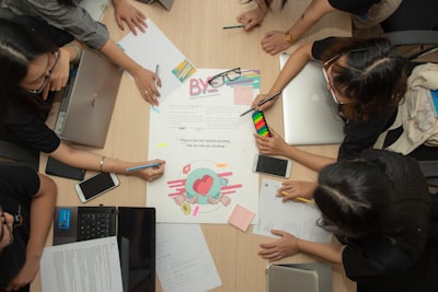 El impacto del desarrollo de la presencia digital en la colaboración en equipo
