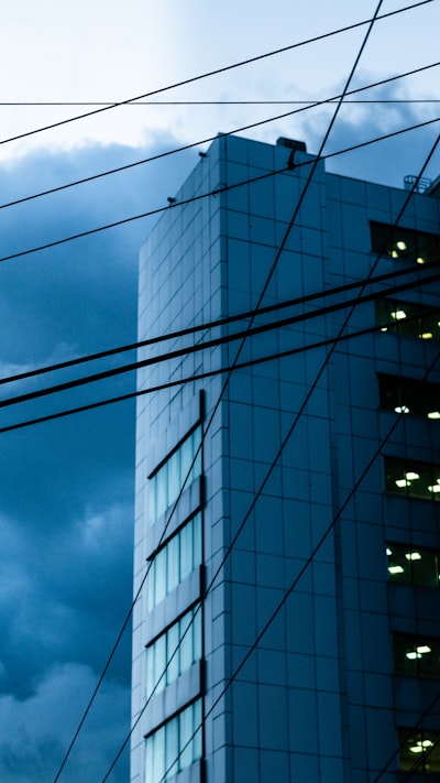 Mejores empresas en Madrid para informes comerciales con Power BI vs Excel