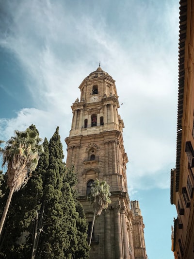 Cuándo y con quién contratar un socio de software a medida en Málaga