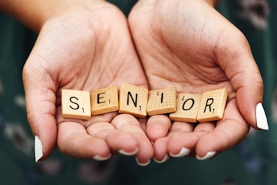 Los desarrolladores senior y la IA: la trampa del "nivel gratuito"