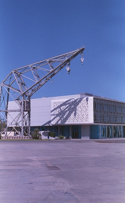 Empresa dedicada a servicios comerciales n8n en Valencia