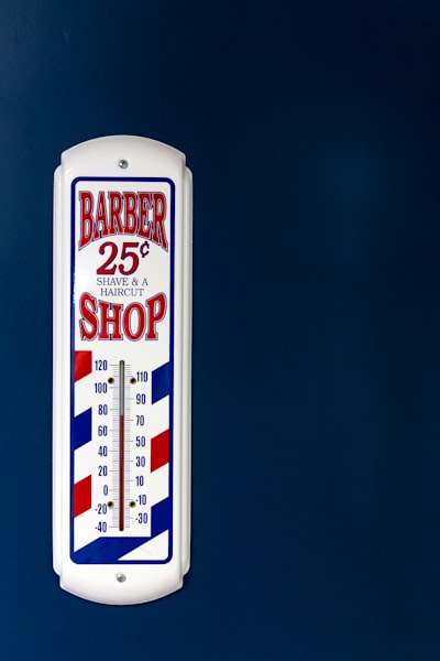 ¿Es compatible el software de programación de barberías con modelos de trabajo remoto o híbrido?