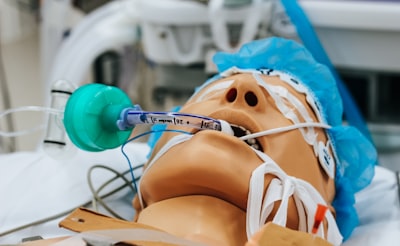 Simuladores de evolución clínica para decisiones médicas