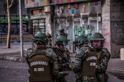 Descifrando a los Bandidos de Orden Latente