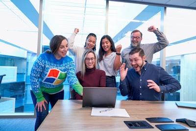 Roles y responsabilidades en la migración de Excel a software personalizado