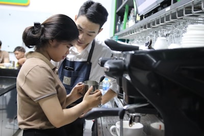 ¿Cómo fomentan los servicios de integración de sistemas la innovación en industrias sostenibles?