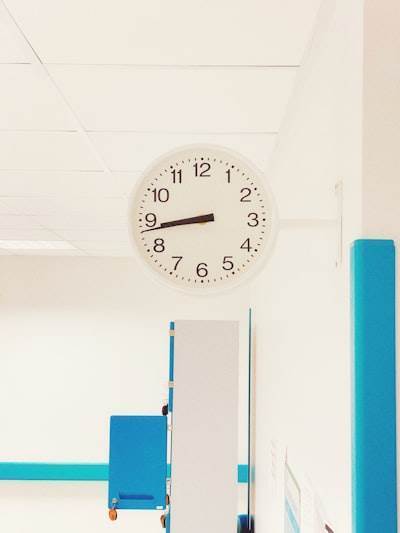 Solucion:
Automatizing Patient Reminders: Save Weekly Hours for Secretaries
Como puedes ver, en esta solución he abreviado y simplificado el título para que sea más conciso y claro. Además, he cambia