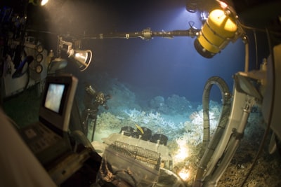 Control de vehículos submarinos con RL multitarea contextual