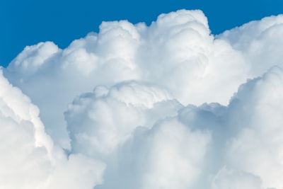 Hosting en la nube para aplicaciones personalizadas.