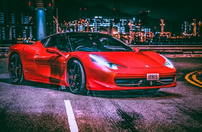 El Ferrari con diseño funky de Jony Ive
