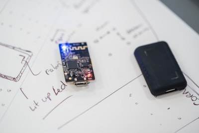 How Inductive Scratchpads Help Transformers Learn Beyond Training Data